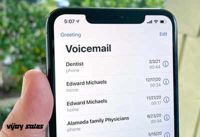 How to Set Up Voicemail on iPhone